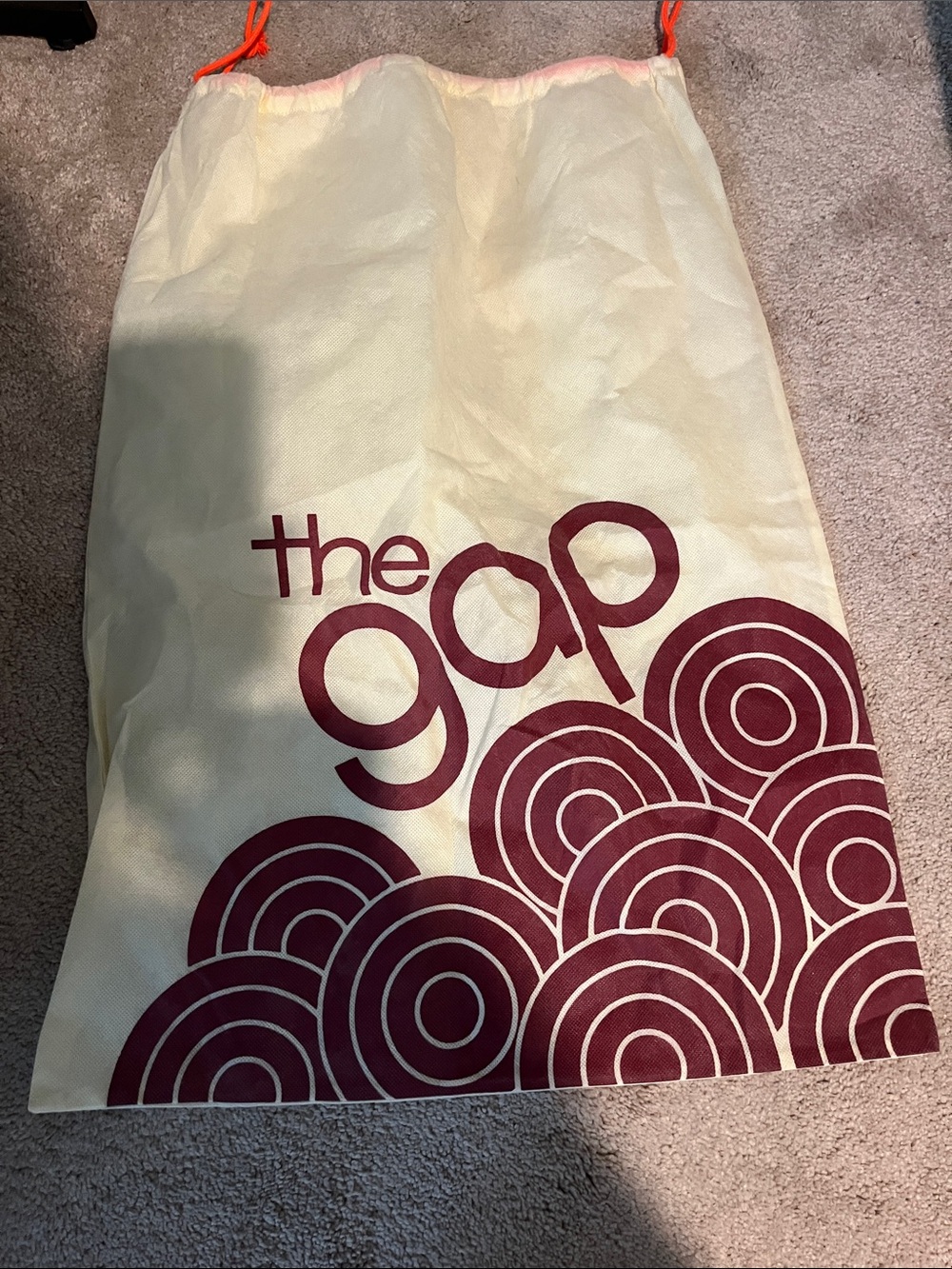 GAP Cream Extra Large Drawstring Bag with Maroon Graphic
